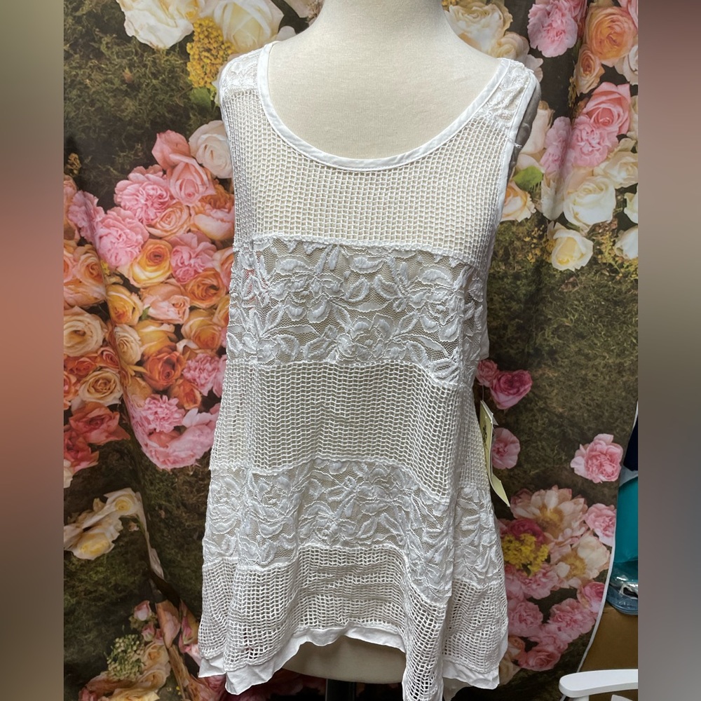 NWT White lace tank